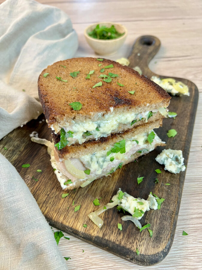 Croque monsieur roquefort